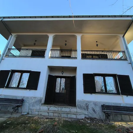 Pansion Lazaros Agios Nikolaos (Kastoria)