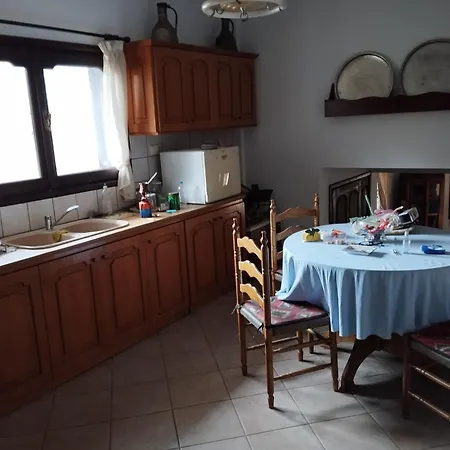 Pansion Lazaros Agios Nikolaos (Kastoria)