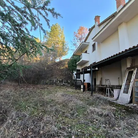 בית הארחה Pansion Lazaros Agios Nikolaos (Kastoria)