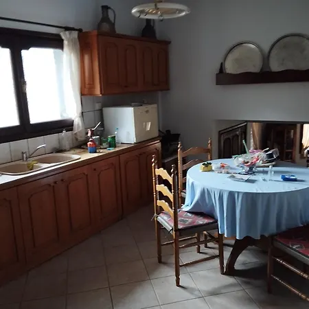 Pansion Lazaros בית הארחה Agios Nikolaos (Kastoria)
